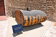 Dubai 2012 – Dubai Museum – Water tank / Fintas