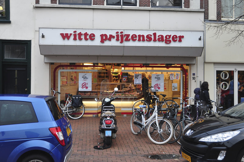 Witte prijzenslager