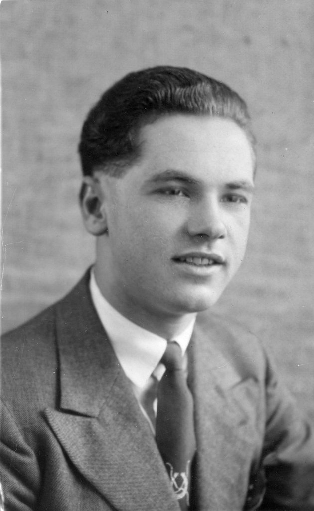 Donald Howe (1930-2003)