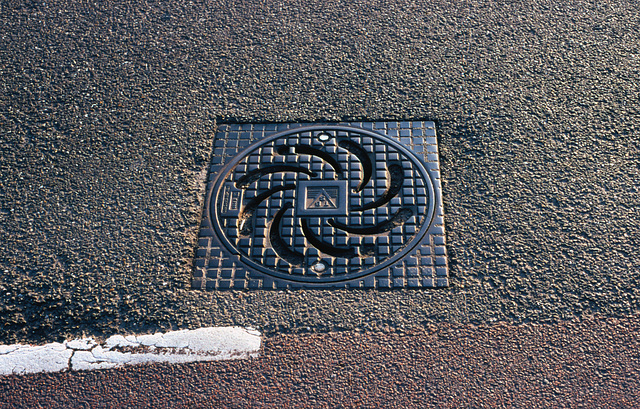 TBS manhole cover with holes