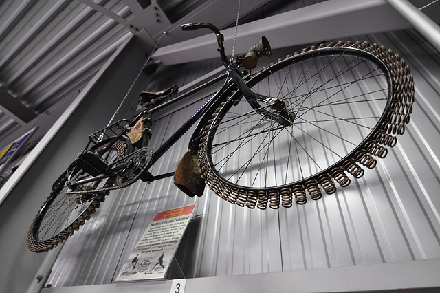 Technik Museum Speyer – If you don't have rubber use springs