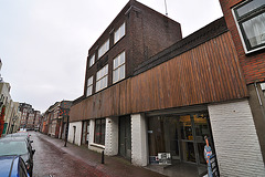 Voormalig School- en Volksbadhuis in de Van der Werffstraat in Leiden