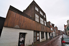 Voormalig School- en Volksbadhuis in de Van der Werffstraat in Leiden