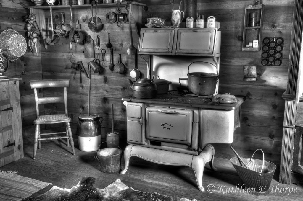 Overstreet House Kitchen HDR Circa 1860