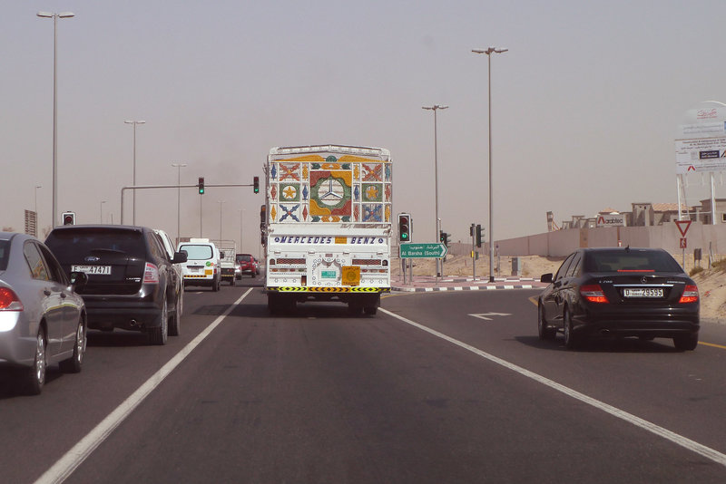 Dubai 2012 – Mercedes-Benz truck