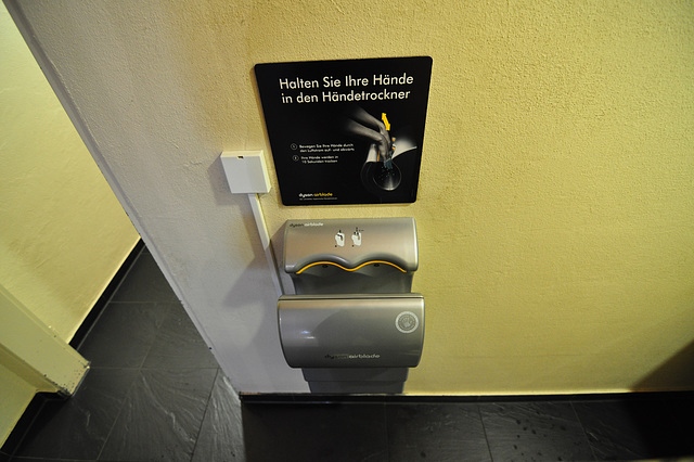 Technik Museum Speyer – Dyson hand dryer