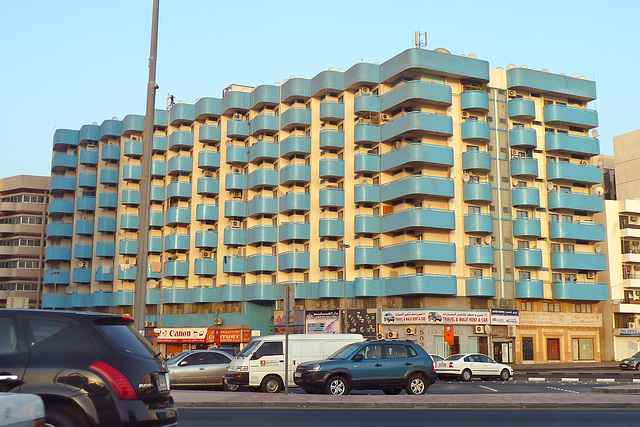 Dubai 2012 – Blue