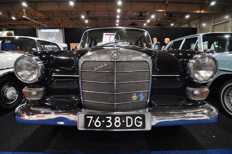 Interclassic & Topmobiel 2011 – 1967 Mercedes-Benz 230