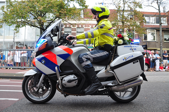 Leidens Ontzet 2011 – Motorcycle cop