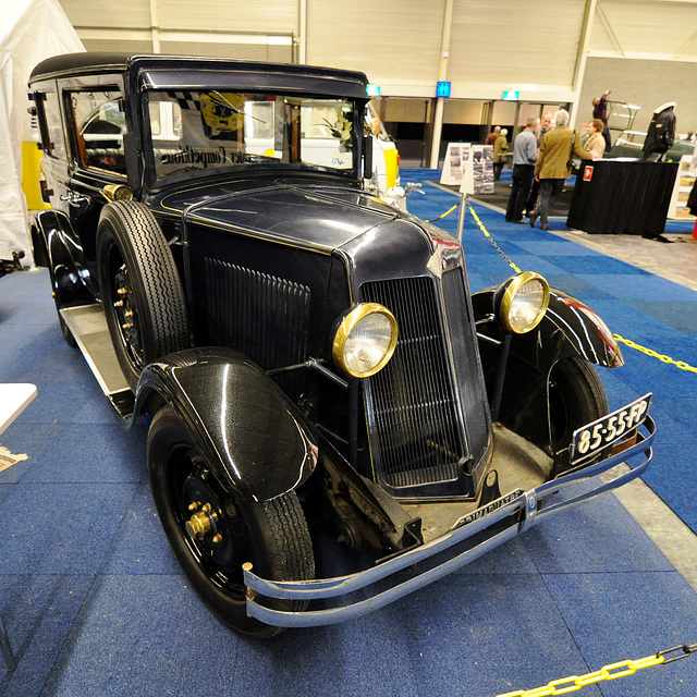 Interclassic & Topmobiel 2011 – 1931 Renault Primaquatre