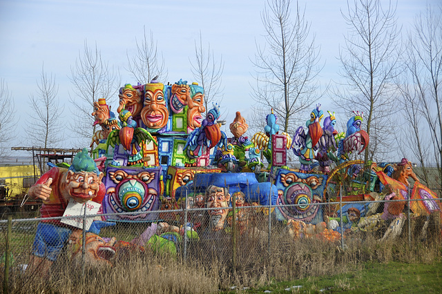 Zeeuws-Vlaanderen – Mardi Gras objects for sale
