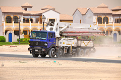 Dubai 2012 – Mercedes-Benz truck