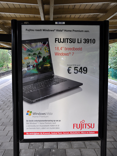 Fujitsu recommends Windows Vista, but sells Windows 7