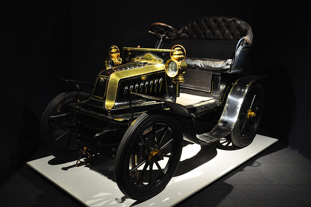 Louwman Museum – 1901 Darracq 8-HP Two-Seater