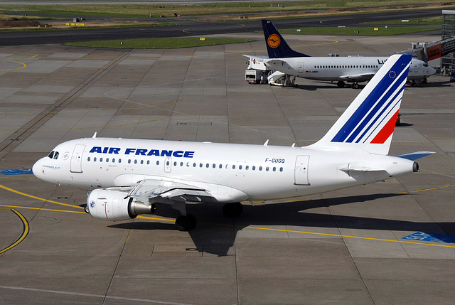 F-GUGQ A318-111 Air France