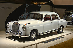 Techno Classica 2013 – Mercedes-Benz 220a Ponton