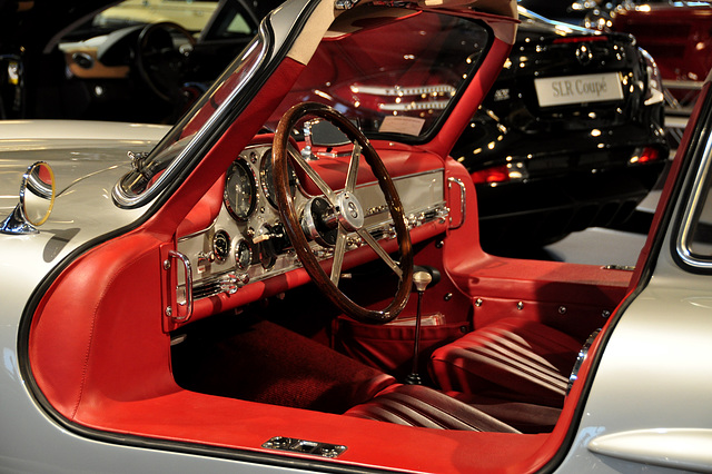 Interclassic & Topmobiel 2011 – Mercedes-Benz 300 SL Flügeltür interior