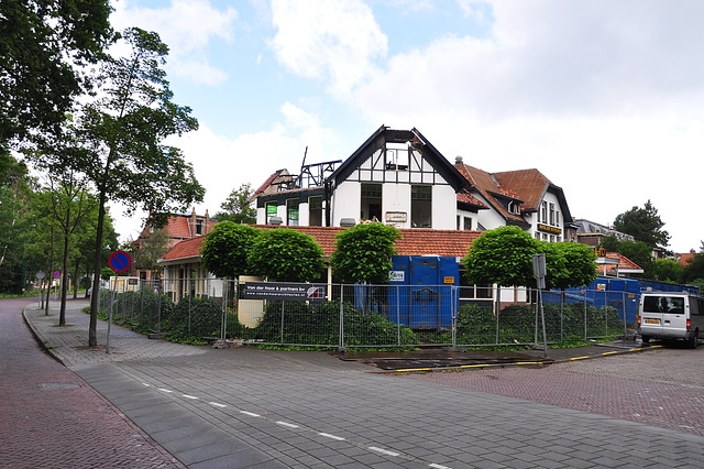 Hotel Het Witte Huis after a fire