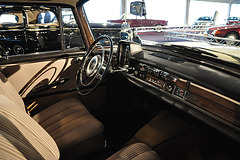 Interclassic & Topmobiel 2011 – 1963 Mercedes-Benz 220 S interior