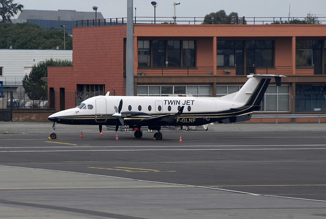 F-GLNF Beech 1900D Twin Jet