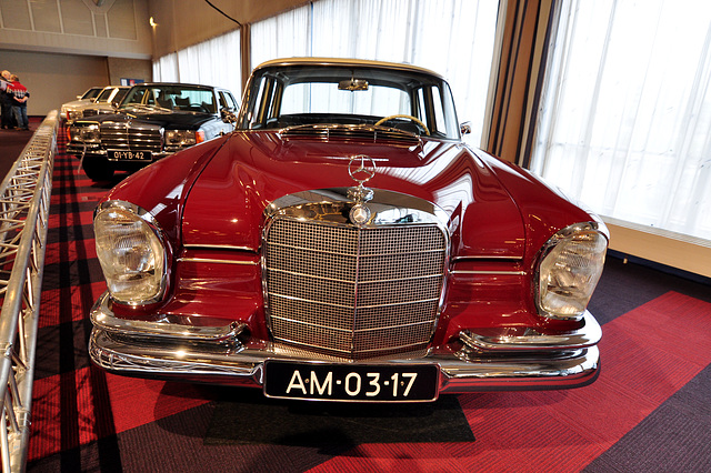 Interclassic & Topmobiel 2011 – 1966 Mercedes-Benz 230 S