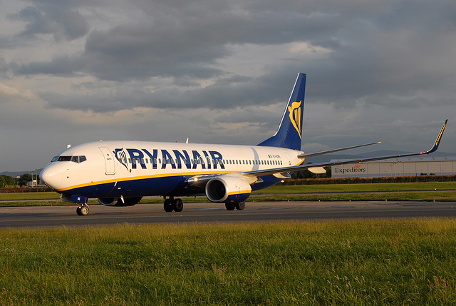 EI-EBE B737-8AS Ryanair