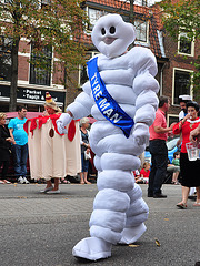 Leidens Ontzet 2011 – Parade – Tyre man