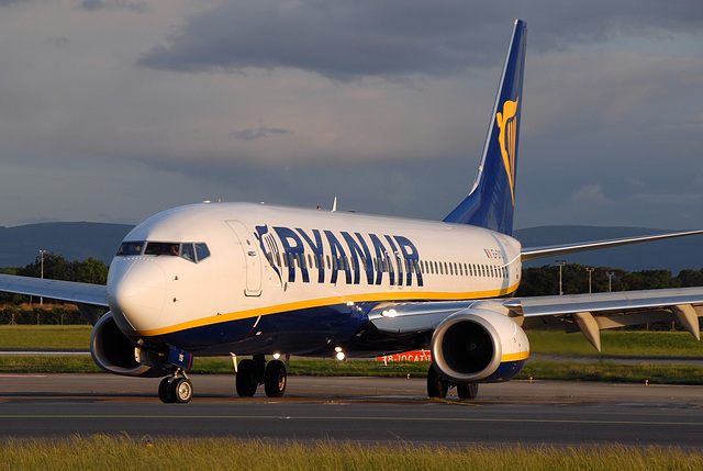 EI-DYS B737-8AS Ryanair