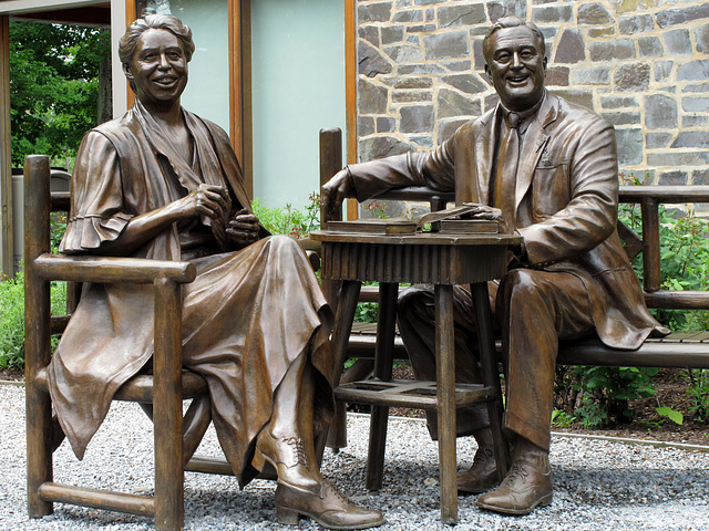 FDR & Eleanor Bronze