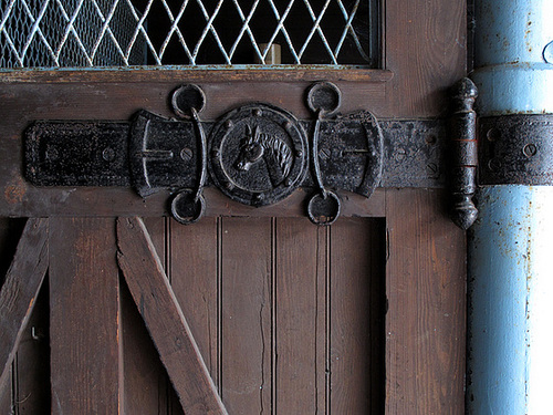 Paddock Hinge