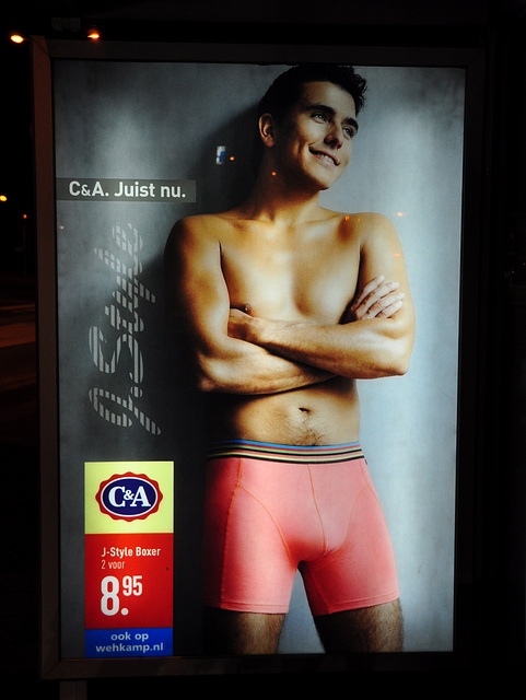 Jan Smit advertises underwear