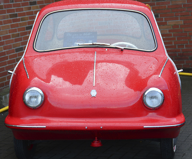 Techno Classica 2013 – Red car