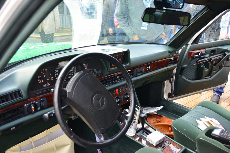 Techno Classica 2013 – Mercedes-Benz W126 armored police car