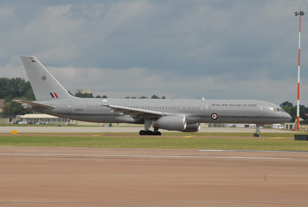 NZ7572 B757-2K2 Royal New Zealand Air Force