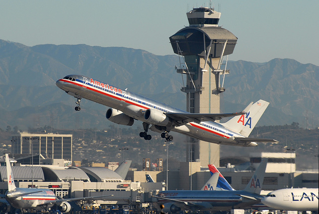 N696AN B757-223 American Airlines