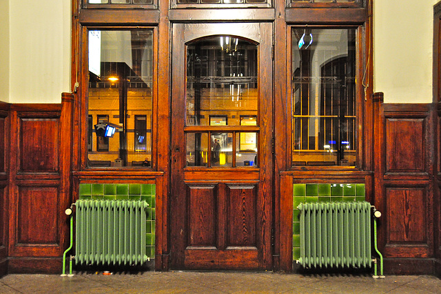 Former first-class waiting room of Haarlem station