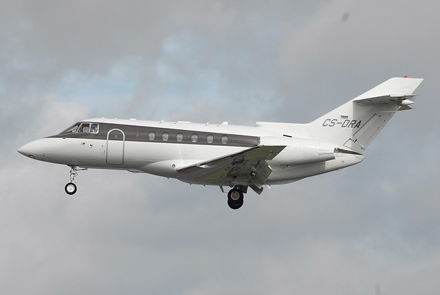 CS-DRA Hawker 800XP Net Jets Europe