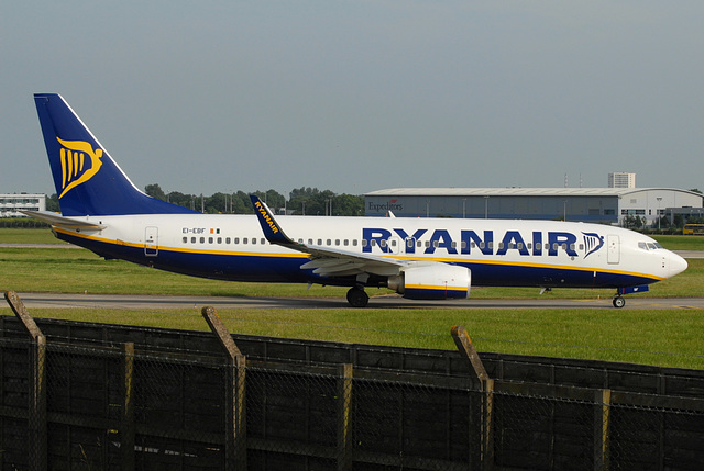 EI-EBF B737-8AS Ryanair