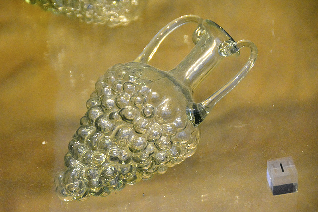 Museum of Antiquities – Grape bottle