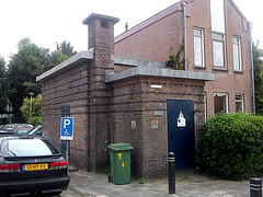 Electricity substation