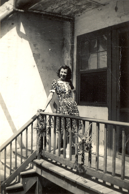 "Stella!" Scene from "A Streetcar Named Desire", Mom, c. 1940, New Orleans, at a friend apartment