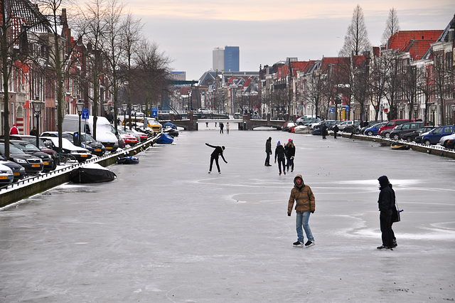 Ice skating on the Oude Singel