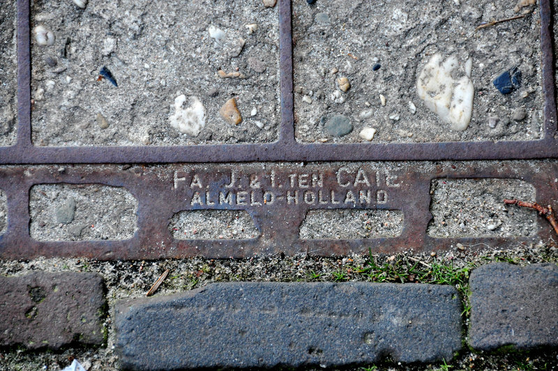 Detail of a manhole cover of the firm J. & I. ten Cate of Almelo, Holland