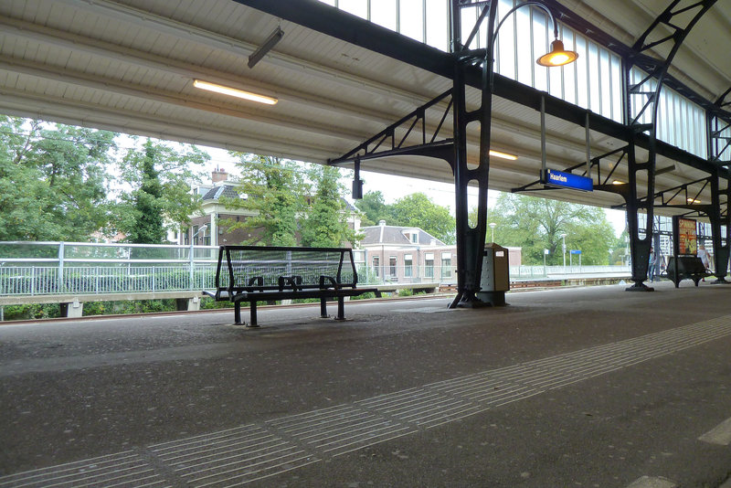 Haarlem train station
