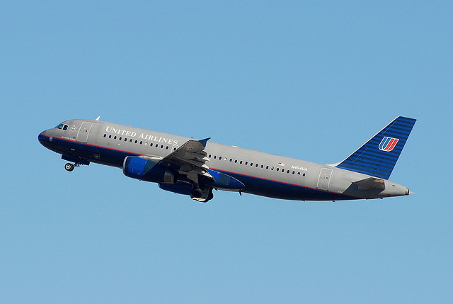 N404UA A320-232 United Airlines