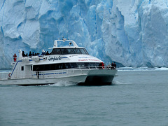 Catamaran 'Impacto' Passing Perito Moreno Glacier