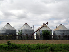 4 Silos