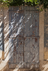 A door in Lourmarin