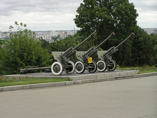 ZiS-3 76-mm Kanone