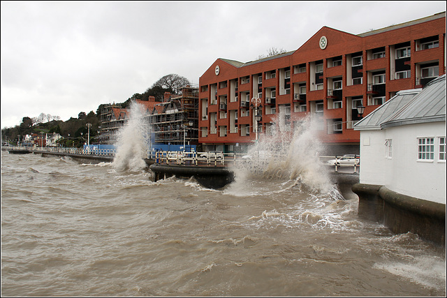 High tides and wind